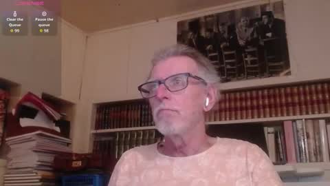 hotlux_54 online show from May 29, 2026, 9:57 pm