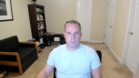 hotmale4u692000 online show from December 19, 2024, 5:51 am
