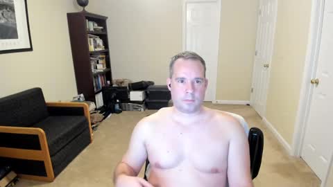 hotmale4u692000 online show from January 14, 2025, 12:33 am