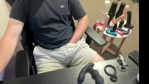 Cum and play X online show from April 11, 2026, 4:33 pm