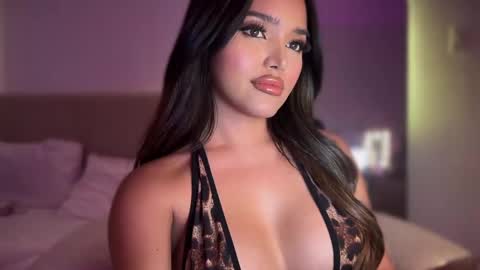 Snapshot of hotmissjessica chatting on February 18, 2025, 1:21 am Jessica Ortega online show from February 18, 2025, 1:21 am