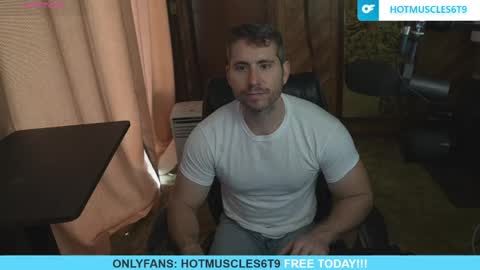 hotmuscles6t9 online show from April 18, 2026, 4:55 pm