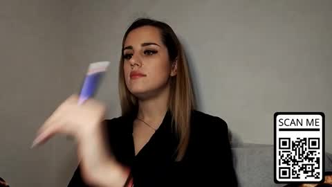 hotmusex online show from April 14, 2026, 3:07 pm