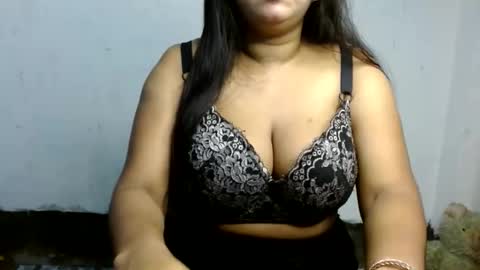 Snapshot of hotmuskan21 chatting on October 10, 2025, 6:18 pm Muskan online show from October 10, 2025, 6:18 pm
