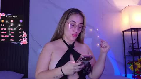 Sussy Bloom  online show from July 23, 2026, 2:42 am