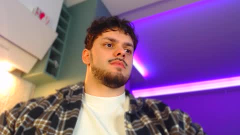 Snapshot of hotpolishsausage chatting on September 25, 2025, 12:14 am Jason online show from September 25, 2025, 12:14 am