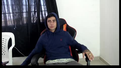 Snapshot of hotsteel420 chatting on January 28, 2025, 1:38 pm hotsteel420 online show from January 28, 2025, 1:38 pm