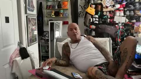 hotstuff775616 online show from February 17, 2026, 3:14 am