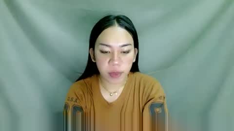 jelaigrande  online show from March 2, 2026, 5:08 am