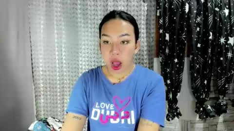 jelaigrande  online show from May 16, 2026, 8:11 am