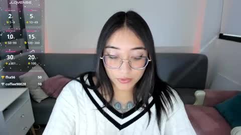 Snapshot of hottbee1 chatting on October 30, 2025, 7:14 pm AMY online show from October 30, 2025, 7:14 pm