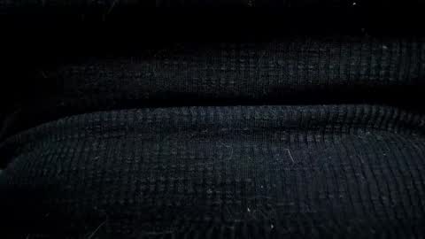 Snapshot of hottbee1 chatting on November 14, 2025, 9:35 pm AMY online show from November 14, 2025, 9:35 pm