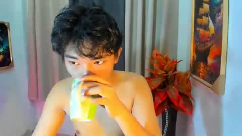 hottestloues online show from March 21, 2026, 12:26 am