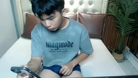 hottestloues online show from June 21, 2026, 1:30 am