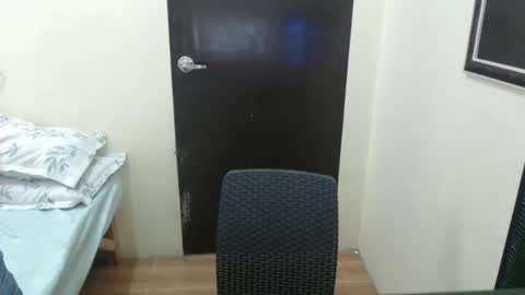 Snapshot of hottie_mommax chatting on March 8, 2026, 4:49 am Angel online show from March 8, 2026, 4:49 am