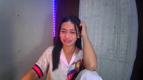 Snapshot of hottiescummerx chatting on December 8, 2024, 5:55 pm N I C A online show from December 8, 2024, 5:55 pm