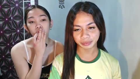 Snapshot of hottiescummerx chatting on January 11, 2025, 1:32 pm N I C A online show from January 11, 2025, 1:32 pm