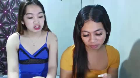 Snapshot of hottiescummerx chatting on February 4, 2025, 3:57 pm N I C A online show from February 4, 2025, 3:57 pm