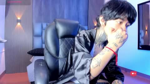 Juls online show from May 28, 2026, 7:33 pm