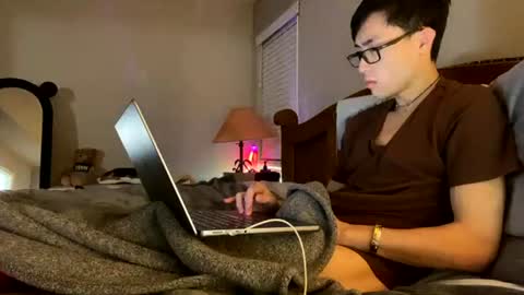 hottiewithabody101 online show from July 16, 2026, 12:11 pm