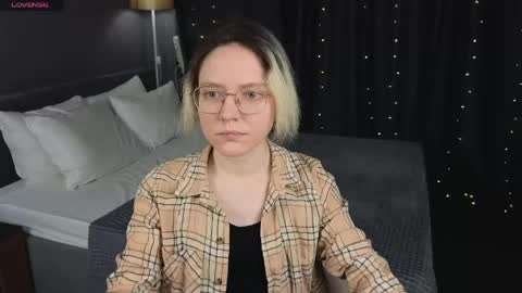 Kori online show from April 12, 2026, 5:34 am