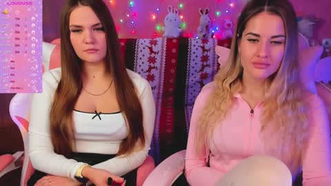 Snapshot of hotty_girls_here chatting on December 11, 2024, 6:14 am Ivanna and Jessica online show from December 11, 2024, 6:14 am