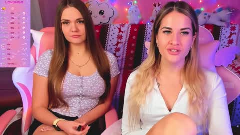 Snapshot of hotty_girls_here chatting on December 15, 2024, 1:22 pm Ivanna and Jessica online show from December 15, 2024, 1:22 pm