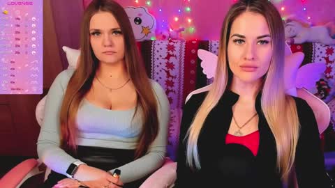 Snapshot of hotty_girls_here chatting on January 19, 2025, 1:01 pm Ivanna and Jessica online show from January 19, 2025, 1:01 pm