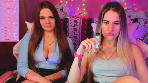 Snapshot of hotty_girls_here chatting on January 20, 2025, 6:10 am Ivanna and Jessica online show from January 20, 2025, 6:10 am