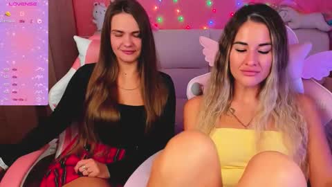 Snapshot of hotty_girls_here chatting on September 17, 2025, 6:15 am Ivanna and Jessica online show from September 17, 2025, 6:15 am