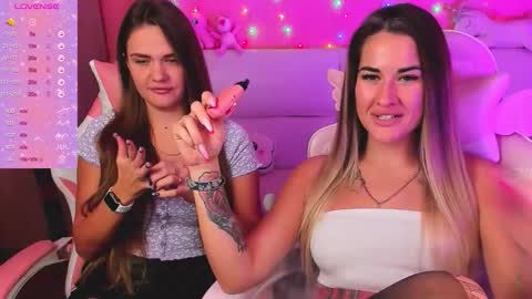 Snapshot of hotty_girls_here chatting on September 26, 2025, 6:06 am Ivanna and Jessica online show from September 26, 2025, 6:06 am