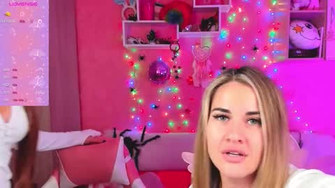 Snapshot of hotty_girls_here chatting on October 13, 2025, 6:13 am Ivanna and Jessica online show from October 13, 2025, 6:13 am