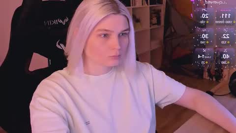 Nessie and Jessie online show from February 18, 2025, 7:41 pm