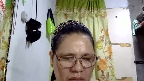 hottycrissy4u online show from June 29, 2026, 5:35 am