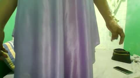 hotwetmommaxxx online show from November 10, 2025, 11:37 pm