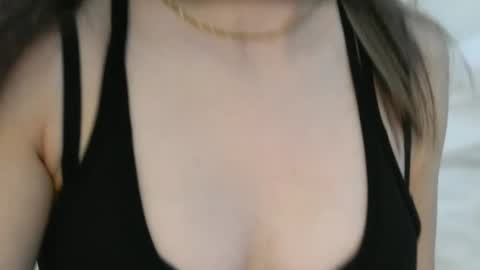 Hotwixx online show from April 10, 2026, 5:50 pm