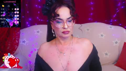 Snapshot of hotzlata chatting on January 14, 2025, 8:20 am Hotzlata online show from January 14, 2025, 8:20 am