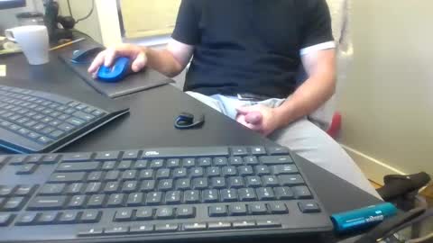 hoverday online show from September 24, 2025, 9:29 pm