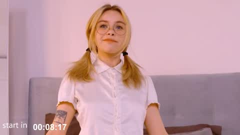 Snapshot of howimeturmum chatting on September 13, 2025, 3:45 pm ash. see u on sunday online show from September 13, 2025, 3:45 pm