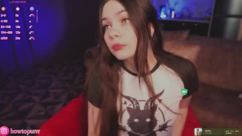 Mia online show from March 21, 2026, 3:48 pm