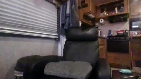 Snapshot of hoytme chatting on January 16, 2025, 5:00 am hoytme online show from January 16, 2025, 5:00 am