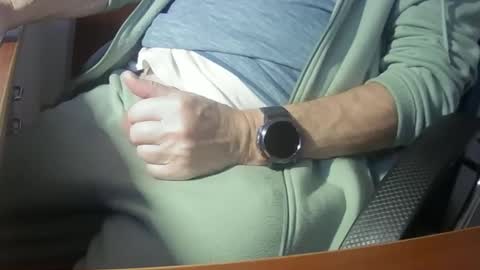 Snapshot of hpeter111 chatting on January 14, 2025, 3:57 pm Peter online show from January 14, 2025, 3:57 pm