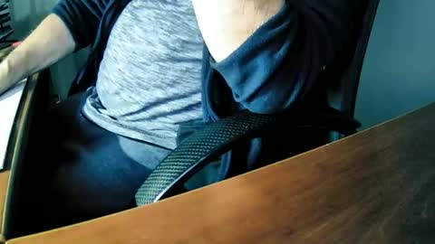 Snapshot of hpeter111 chatting on November 1, 2025, 9:06 pm Peter online show from November 1, 2025, 9:06 pm