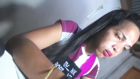 Snapshot of hugcock69_precious chatting on December 11, 2024, 8:26 am Precious online show from December 11, 2024, 8:26 am