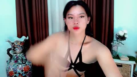 nathalie online show from September 24, 2025, 2:31 pm