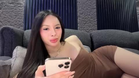 Tine Castillo online show from December 3, 2025, 3:14 am