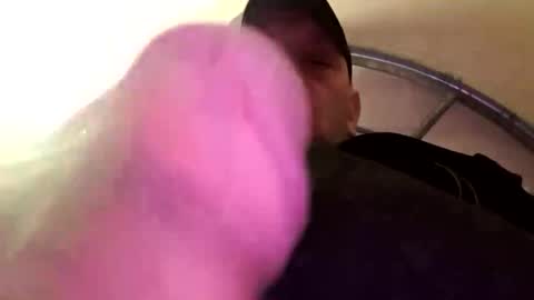 hugecummer10 online show from February 4, 2026, 2:17 am