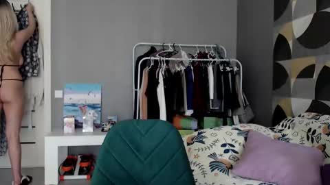 Snapshot of hugetittiesgerda chatting on February 28, 2025, 12:09 pm Gerda online show from February 28, 2025, 12:09 pm