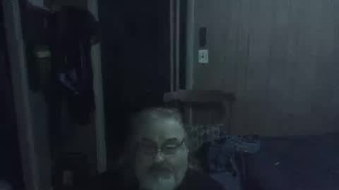 lonely huggy bear online show from November 9, 2025, 12:36 pm