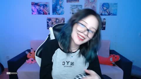 Snapshot of hugomin chatting on February 7, 2025, 4:37 am HugoMin online show from February 7, 2025, 4:37 am